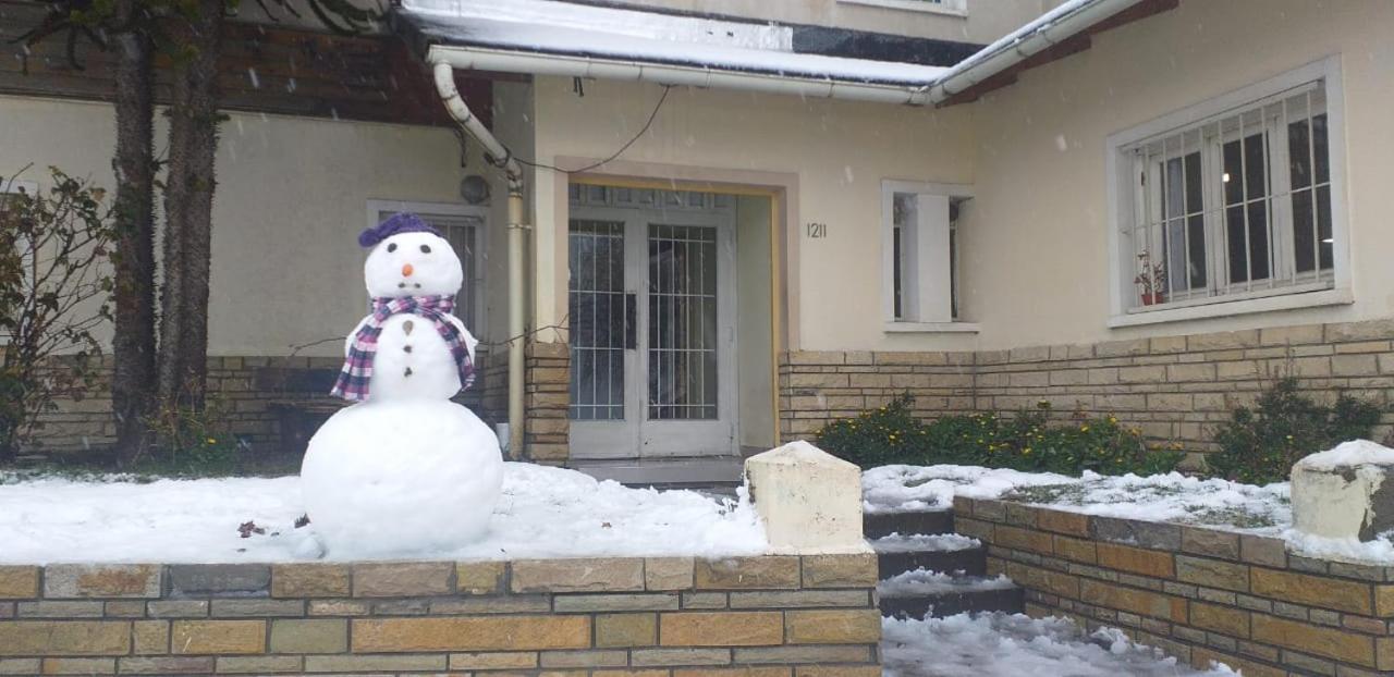 Hostel Arrayan Bariloche Экстерьер фото
