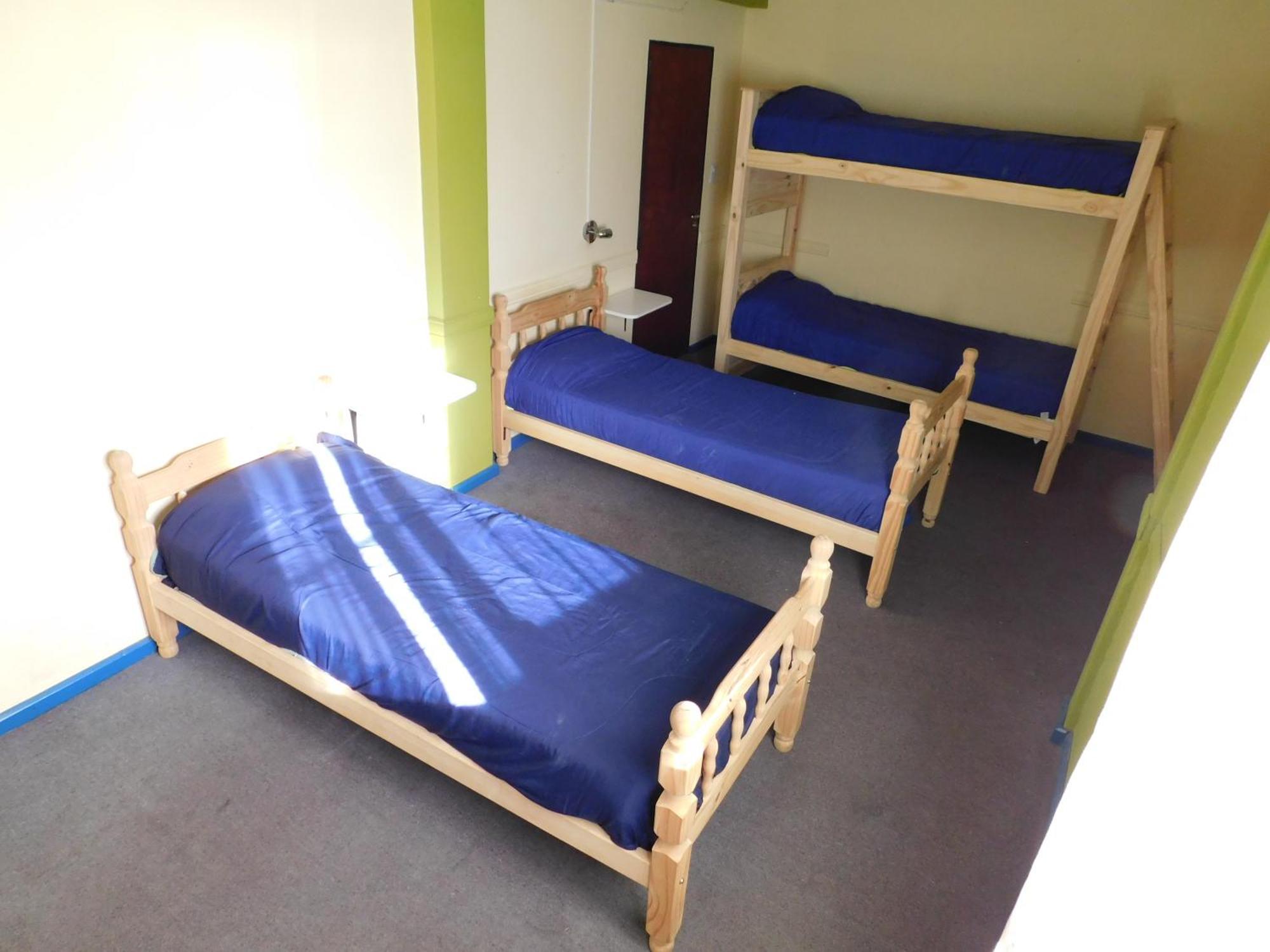 Hostel Arrayan Bariloche Номер фото