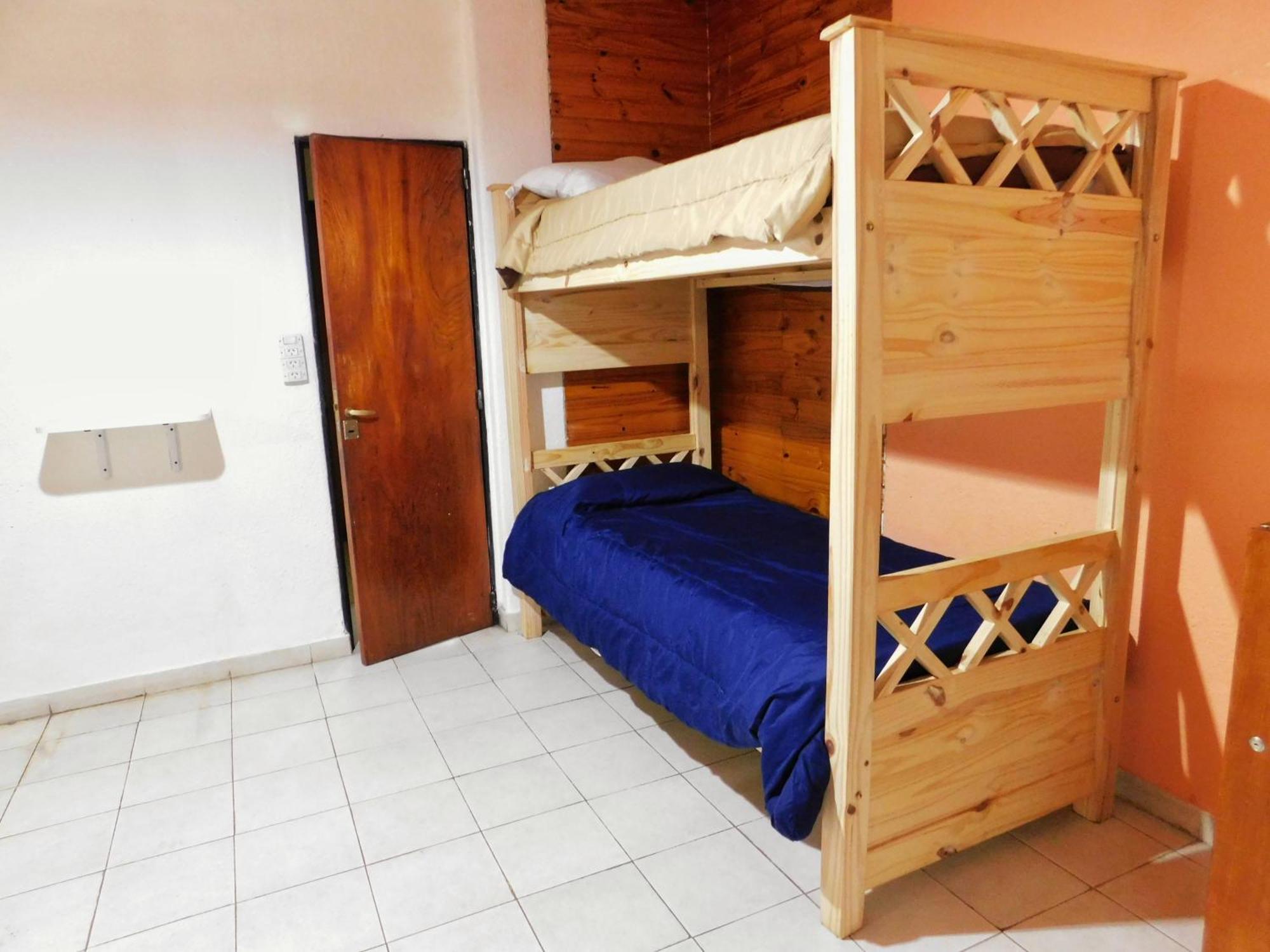 Hostel Arrayan Bariloche Номер фото
