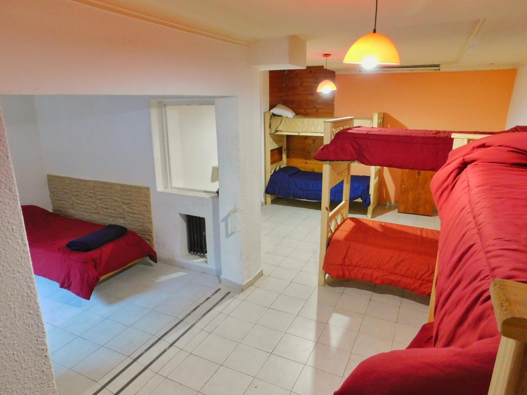 Hostel Arrayan Bariloche Номер фото
