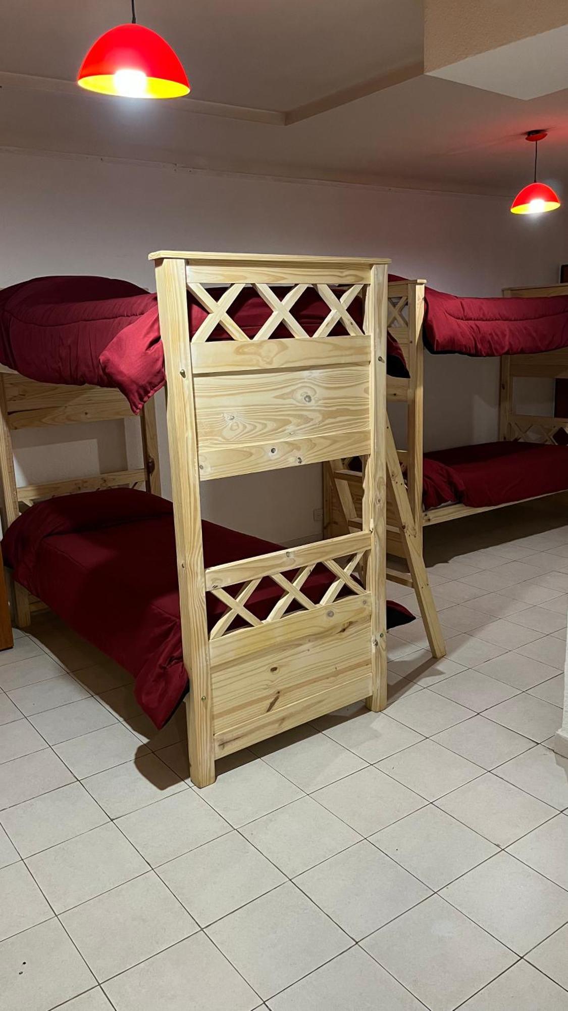 Hostel Arrayan Bariloche Номер фото