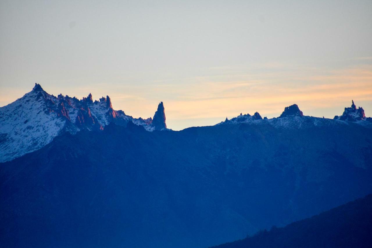 Hostel Arrayan Bariloche Экстерьер фото